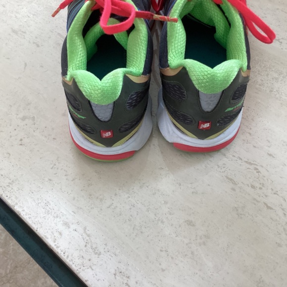 New Balance sneaker - Picture 3 of 5